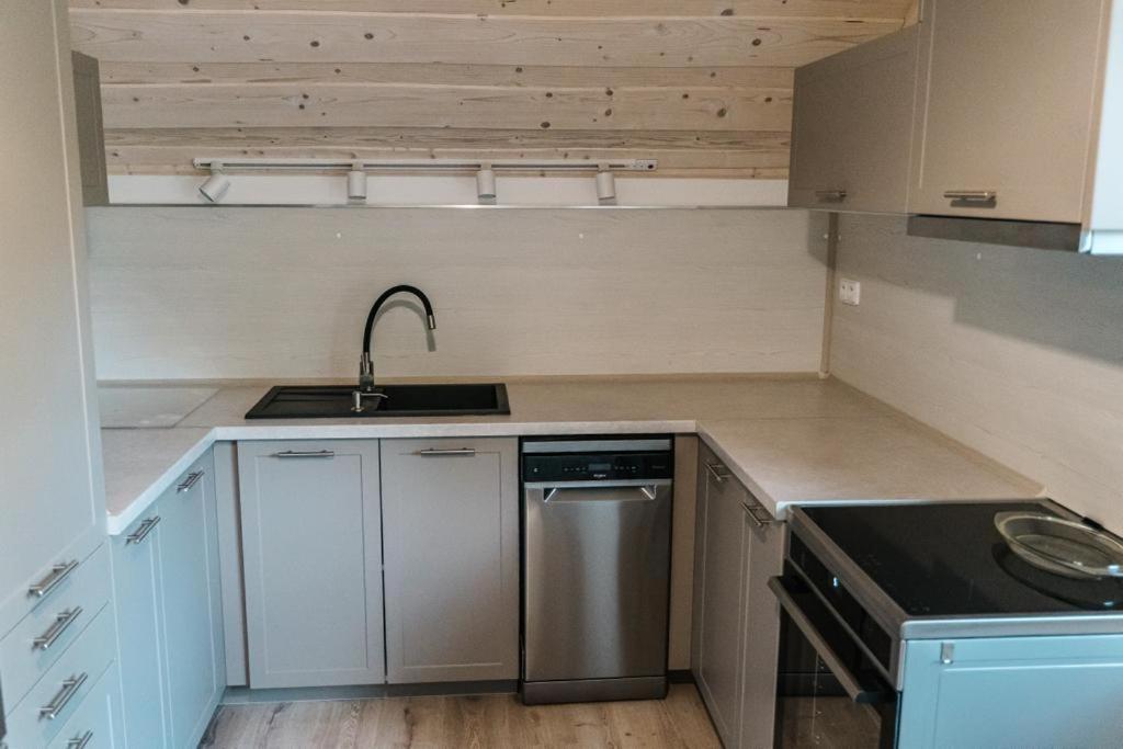 Hrcavska Mlekarna Apartamento Hrcava Exterior foto
